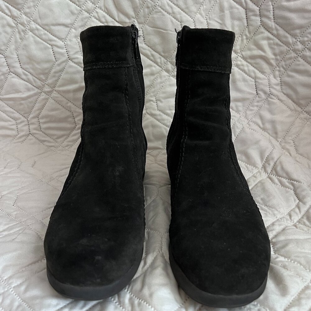 Black La Canadienne waterproof boots size 9